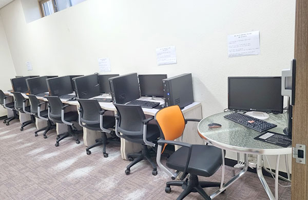 컴퓨터실